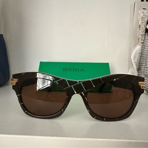 Bottega Veneta Boxy Cat Eye Sunglasses